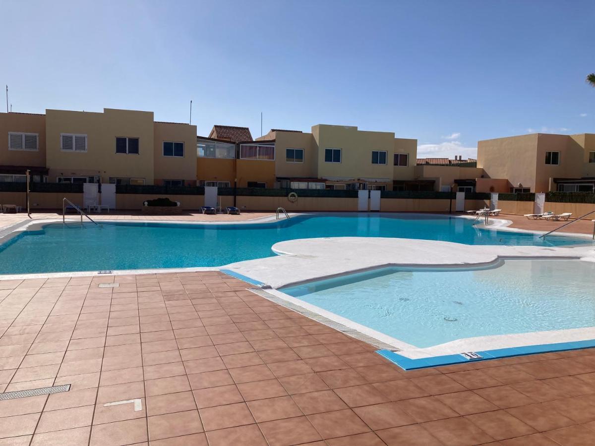 2 Bedroom Pool Apartment Close To Beach Rocky Point Corralejo Exterior foto